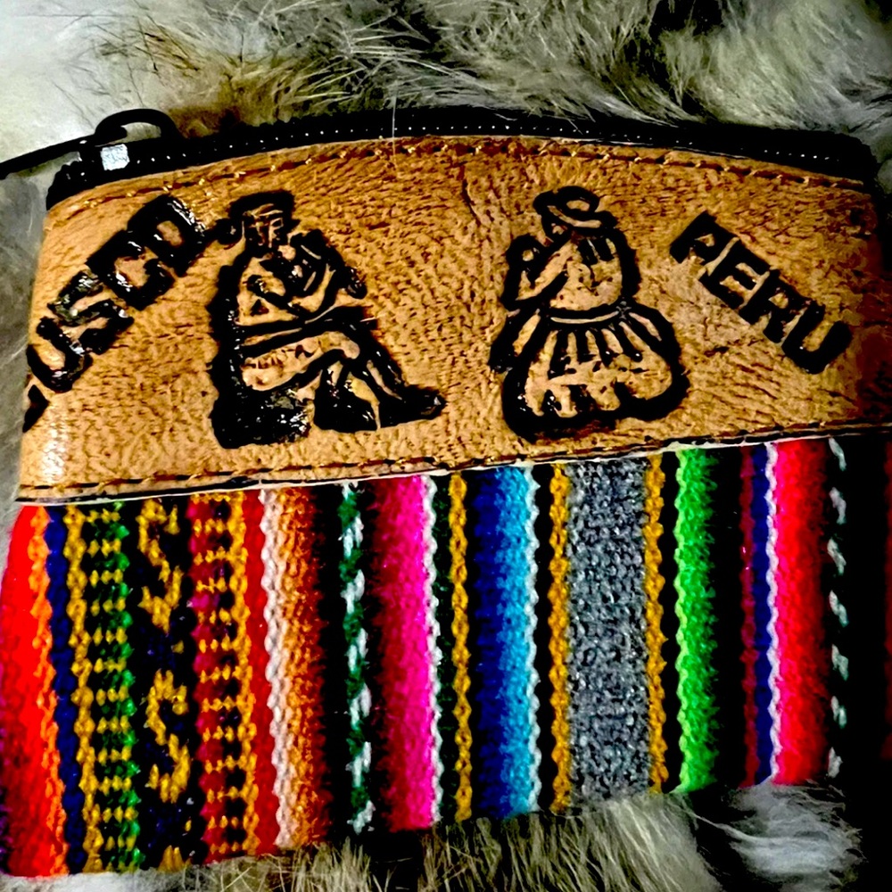 Peruvian Tribal Print Striped Pattern Multicolor Genuine Leather Coin Purse